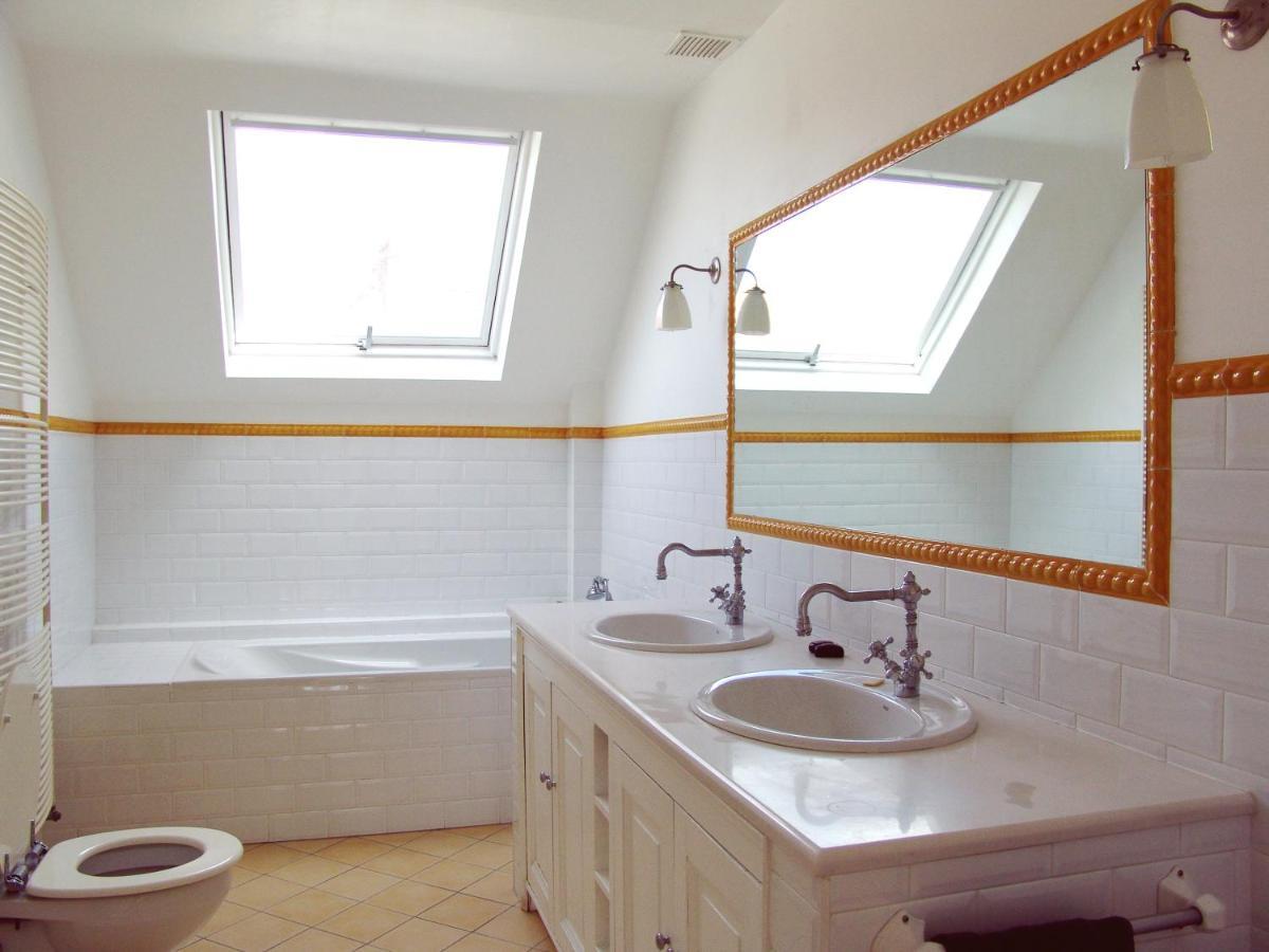 Louise Chatelain suites Bruxelles Extérieur photo